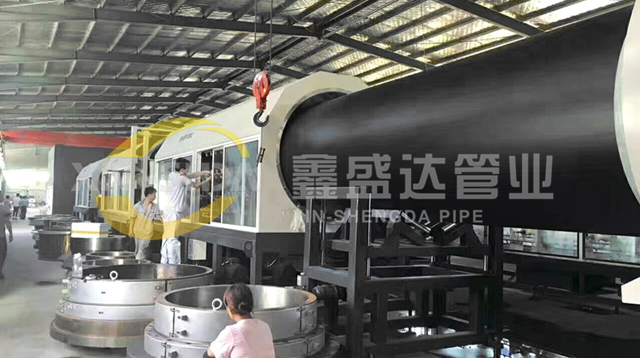 大口径给水管生产现场